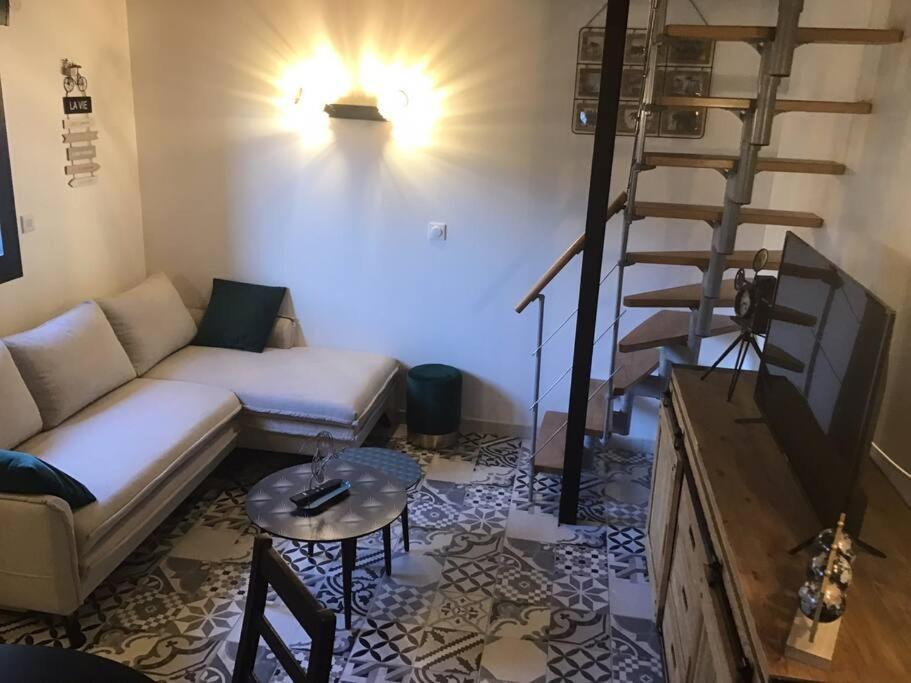 Le Crotoy En Noir Et Bois Apartment Luaran gambar